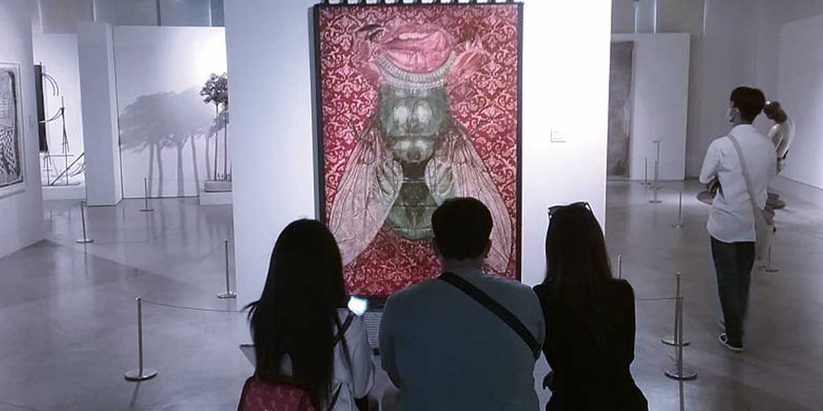 Playing Audience: The Gaps Where We Breathe Art