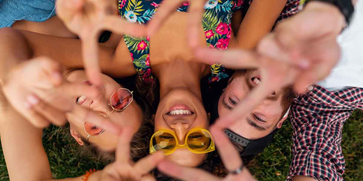 Unleash Your Inner Awesome with your friends:  Surefire Moments Captured with the Samsung Galaxy A24 LTE