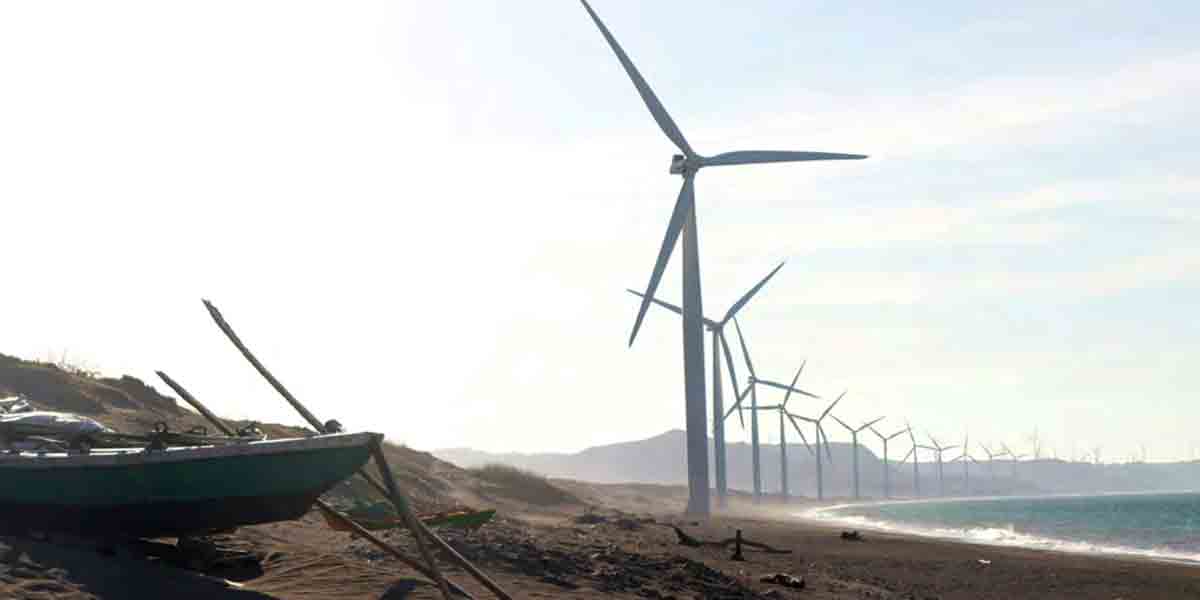 Global wind installations surge 40% to record 165 GW