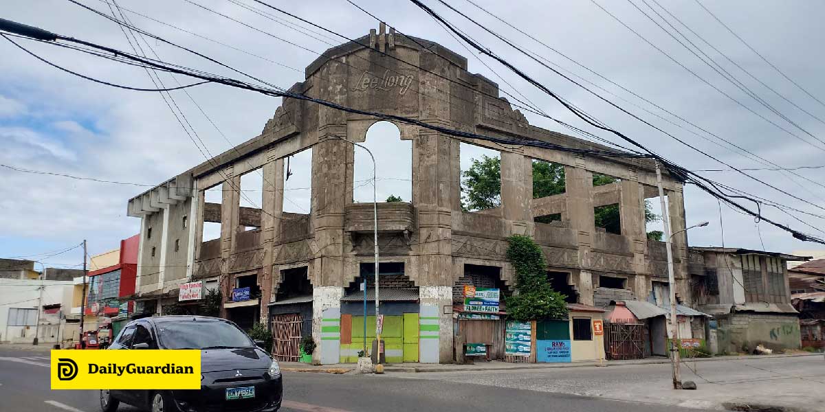 The 'untouchable' Lee Liong Building on Roxas Avenue - Daily Guardian